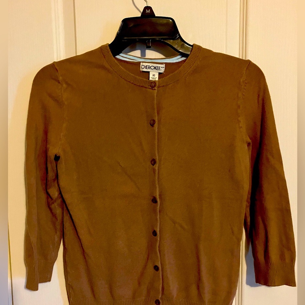 Women’s sweater, Brown, XS, Cherokee. Good Condition.